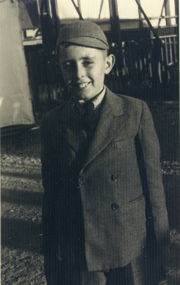 hk006 - john 1947.jpg